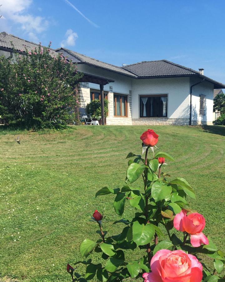Paradiso Sul Lago Calceranica al Lago Exterior foto