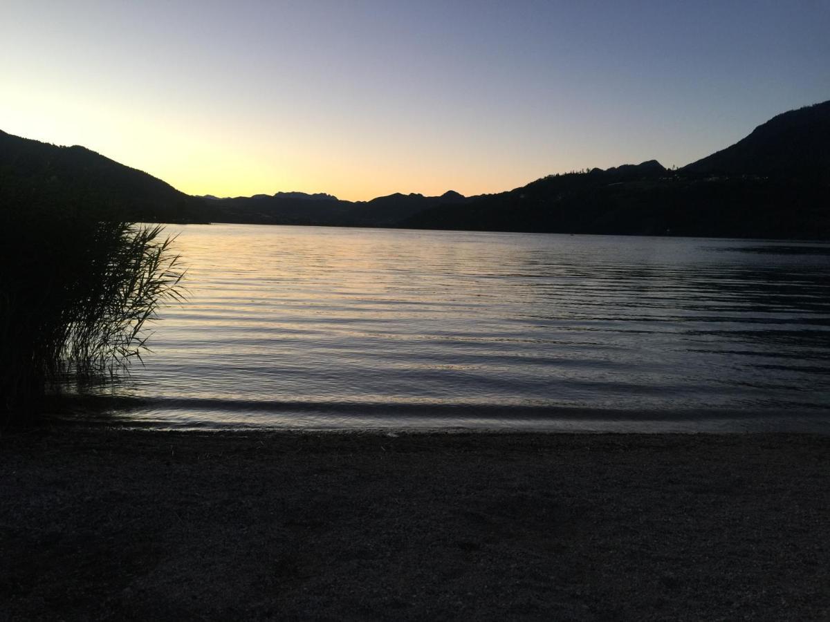 Paradiso Sul Lago Calceranica al Lago Exterior foto